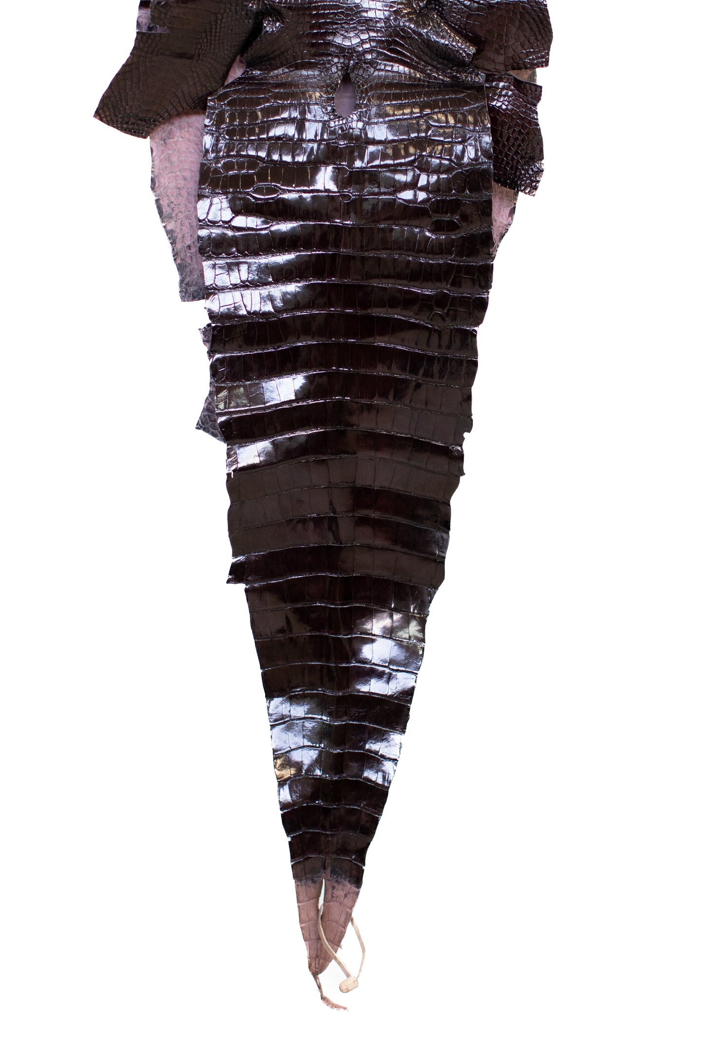 31 cm Grade 1 Black Cherry Glazed Farm American Alligator Leather - Tag: LA17-0274700