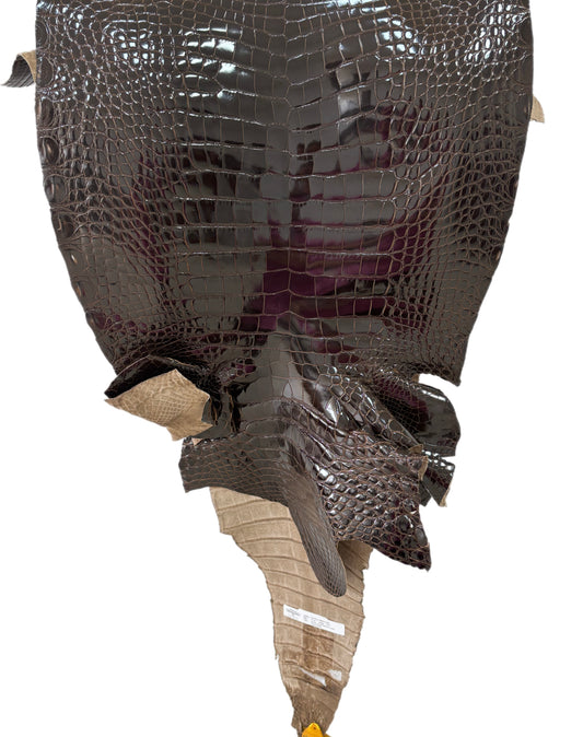 47 cm Grade 2/3 Sport Rust Brown Glazed Farm-Raised American Alligator Leather - Tag: LA12-0136171
