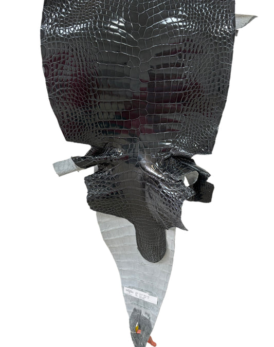 35 cm Grade 1/2 Grey Glazed Farm-Raised American Alligator Leather - Tag: GA14-0021532