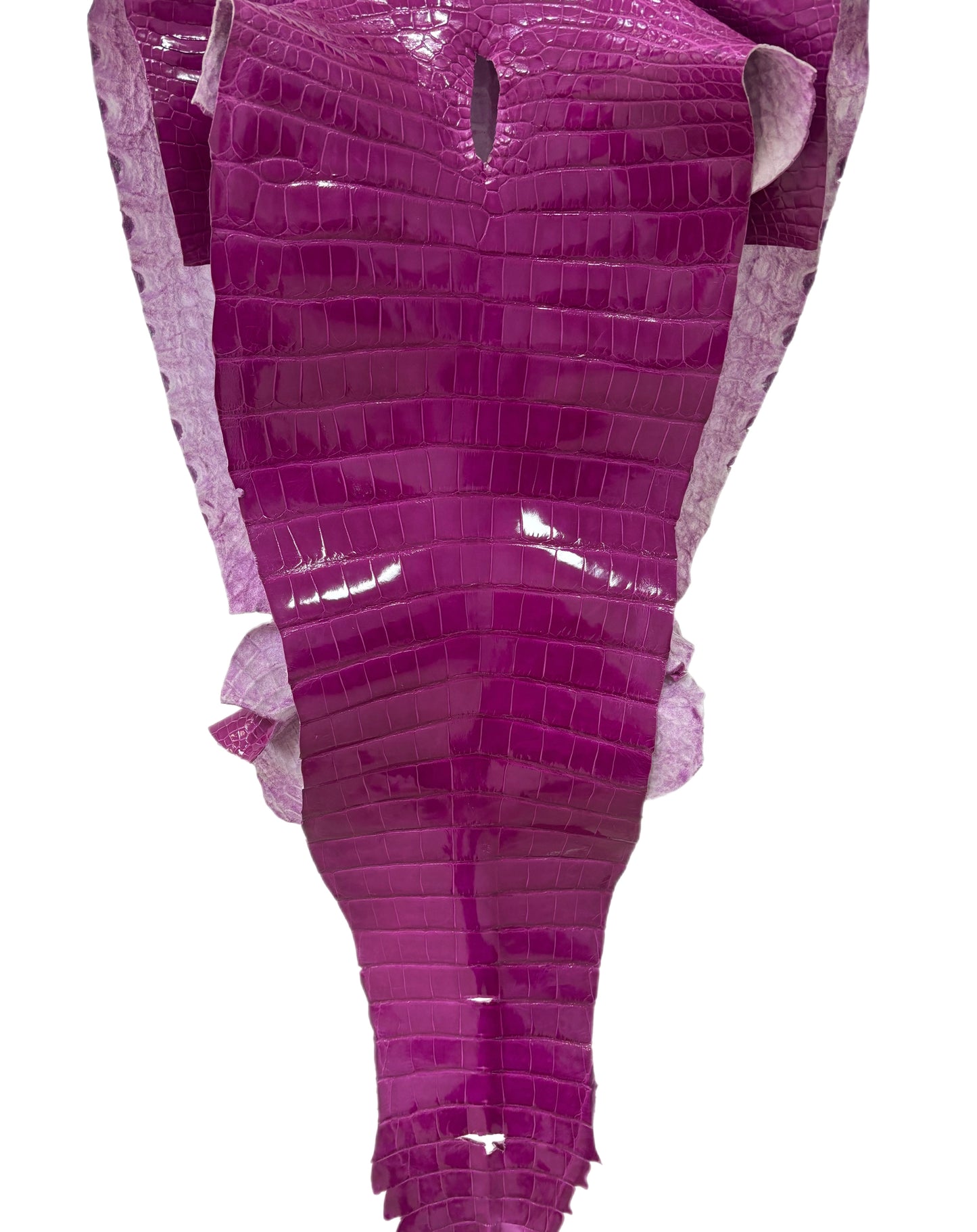 48 cm Grade 1/2 Magenta Glazed Farm American Alligator Leather - Tag: LA13-0059875