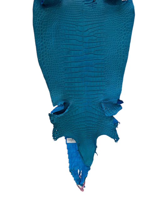 28 cm Grade 4/5 Ultramarine Matte Farm-Raised American Alligator Leather - Tag: FL21-0023986