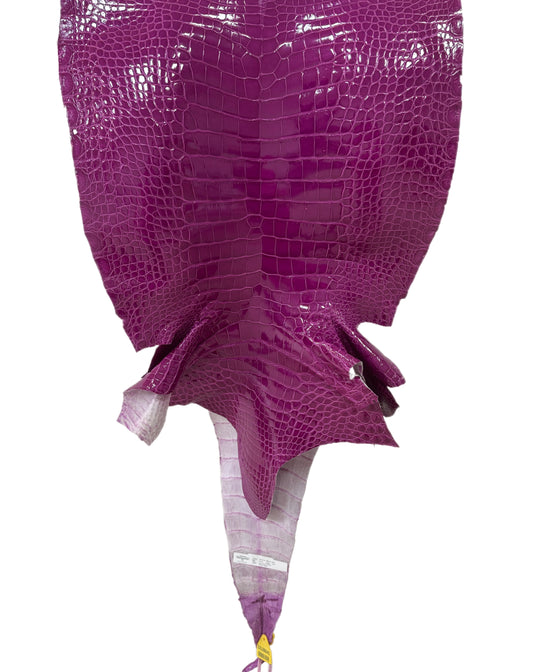 49 cm Grade 3/4 Magenta Glazed Farm Raised American Alligator Leather - Tag: LA12-0136128
