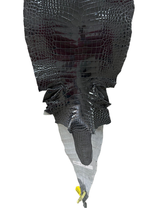 32 cm Grade 2/3 Grey Glazed Farm-Raised American Alligator Leather - Tag: GA13-0046071
