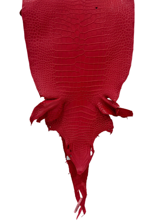 33 cm Grade 1/2 Candy Apple Red Matte Farm-Raised American Alligator Leather - Tag: LA17-0274622