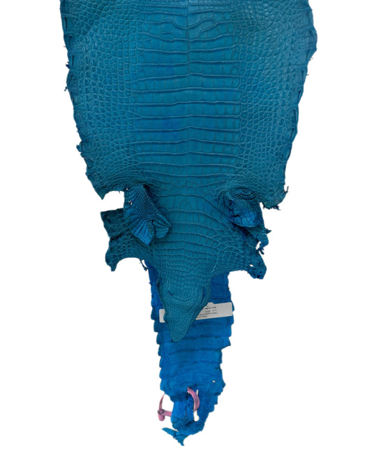 23 cm Grade 4/5 Ultramarine Matte Farm-Raised American Alligator Leather - Tag: FL21-0024694