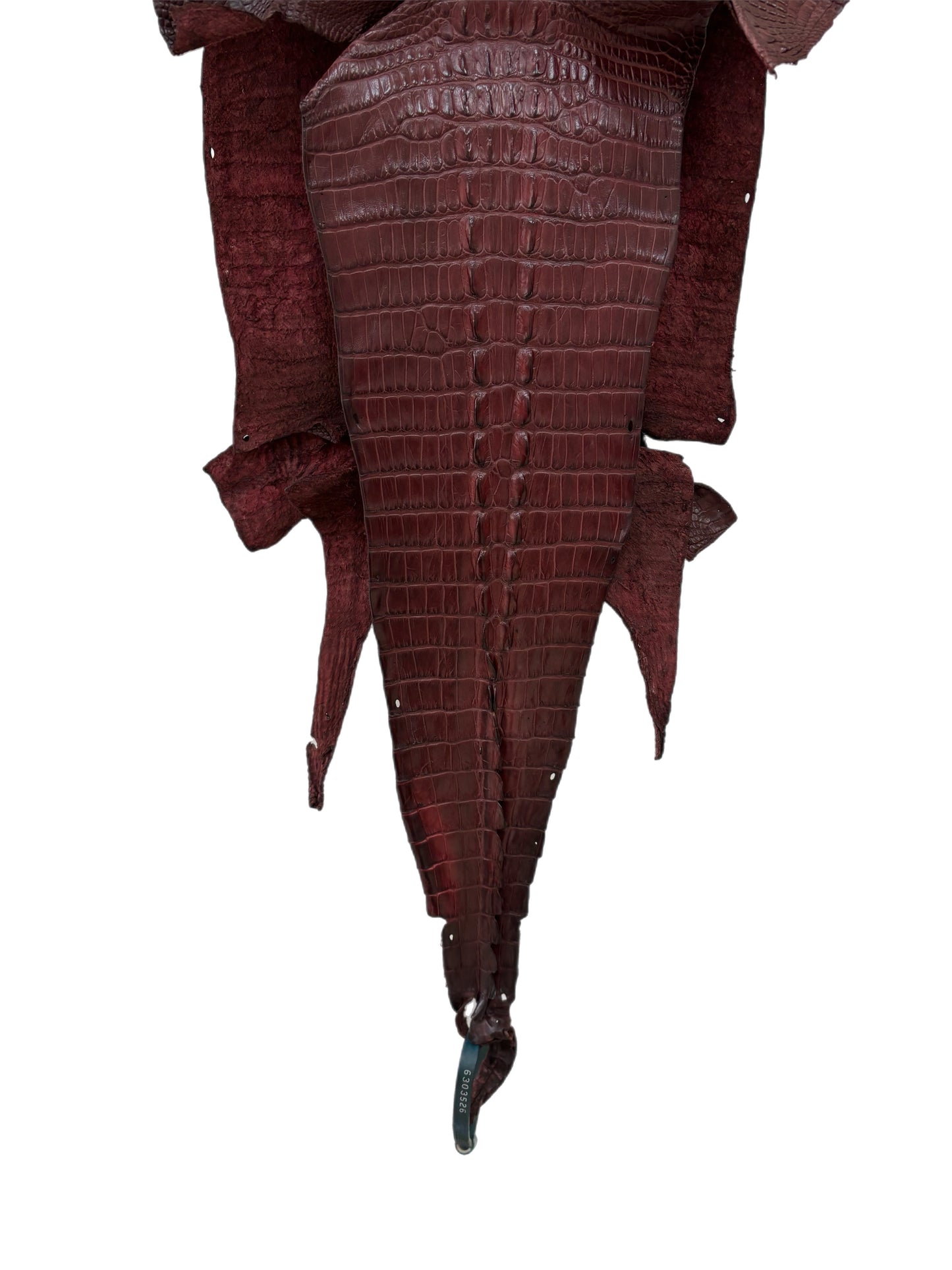 26 cm Grade 2/3 Bordeaux Matte Hornback American Alligator Leather - Tag: LA06-0303526