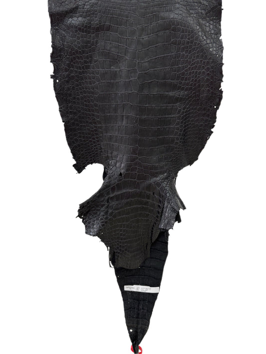 35 cm Grade 3/4 Black Garment Farm-Raised American Alligator Leather - Tag: ITCC-0539914