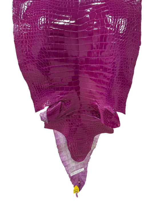 55 cm Grade 1/2 Magenta Glazed Farm-Raised American Alligator Leather - Tag: LA13-0059320
