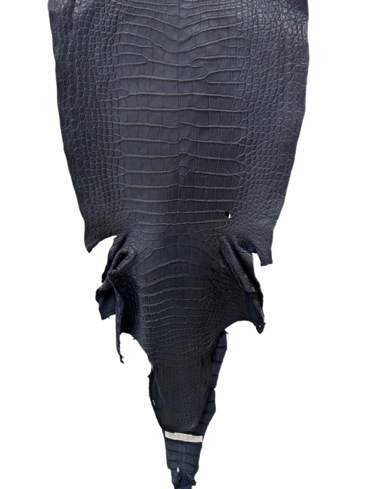 49 cm Grade 2/3 Navy Blue Matte Wild American Alligator Leather - Tag: LA25-0037522