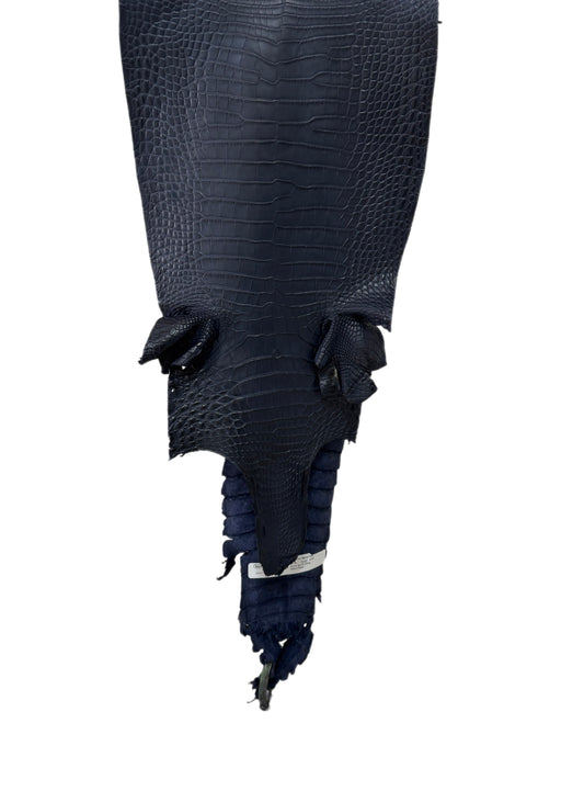 28 cm Grade 2/3 Navy Blue Matte Farm-Raised American Alligator Leather - Tag: FL22-0030418