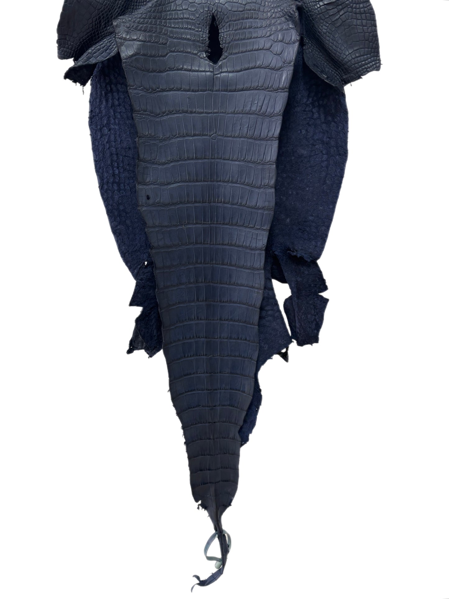 37 cm Grade 1/2 Navy Blue Matte Wild American Alligator Leather - Tag: LA16-0054176