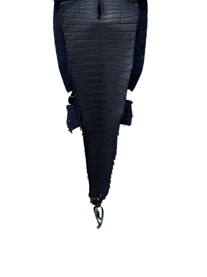 26 cm Grade 1/2 Navy Blue Matte Farm-Raised American Alligator Leather - Tag: FL22-0030098