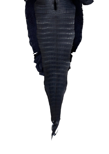 31 cm Grade 3/4 Navy Blue Matte Farm-Raised American Alligator Leather - Tag: FL17-0035550