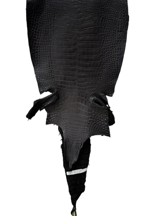 35 cm Grade 1 Black Matte Farm-Raised American Alligator Leather - Tag: LA25-0316474