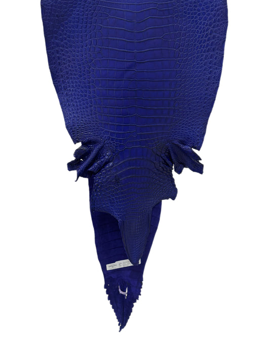 39 cm Grade 2/3 Cobalt Blue Matte Farm-Raised American Alligator Leather - Tag: FL18-0052212