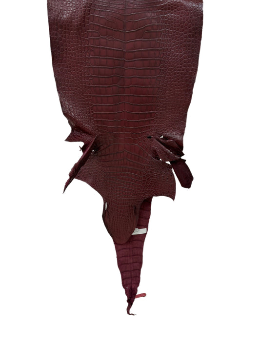 35 cm Grade 1/2 Bordeaux Matte Wild American Alligator Leather - Tag: LA16-0036560