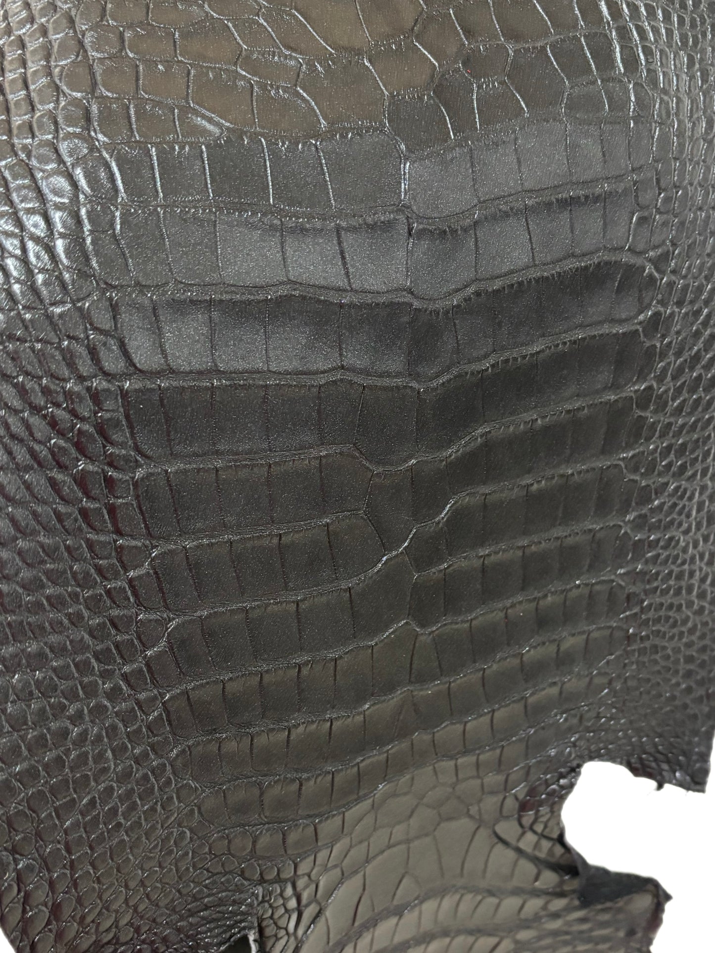 30 cm Grade 1/2 Metallic Black Shimmer Matte Farm-Raised American Alligator Leather - Tag: LA17-0274683