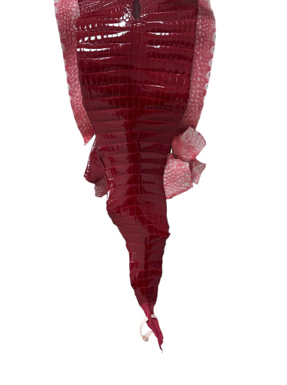 31 cm Grade 2/3 Red Classic Farm-Raised American Alligator Leather - Tag: FL17-0035521