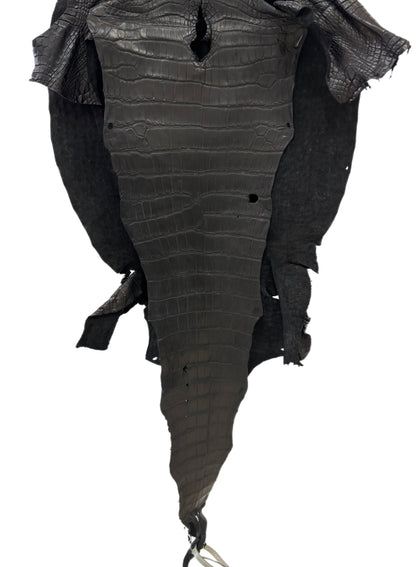 42 cm Grade 3/4 Black Matte Wild American Alligator Leather - Tag: LA23-0002147