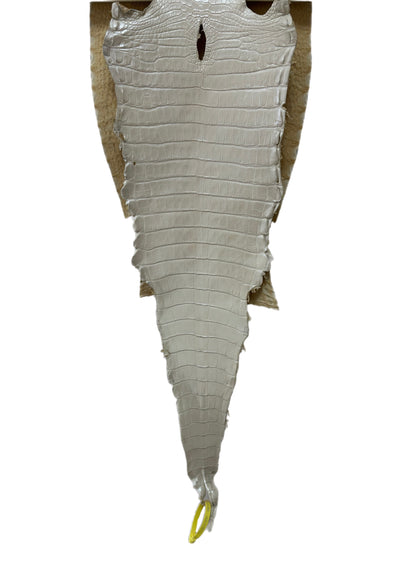 32 cm Grade 2/3 White Pearl Matte Farm-Raised American Alligator Leather - Tag: LA25-0311041
