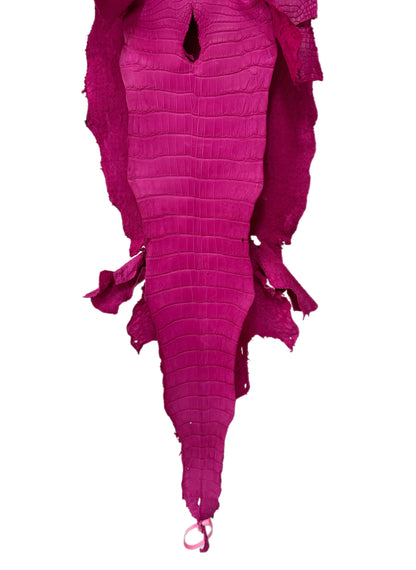 34 cm Grade 4/5 Fuchsia Matte Wild American Alligator Leather - Tag: MS24-0000641