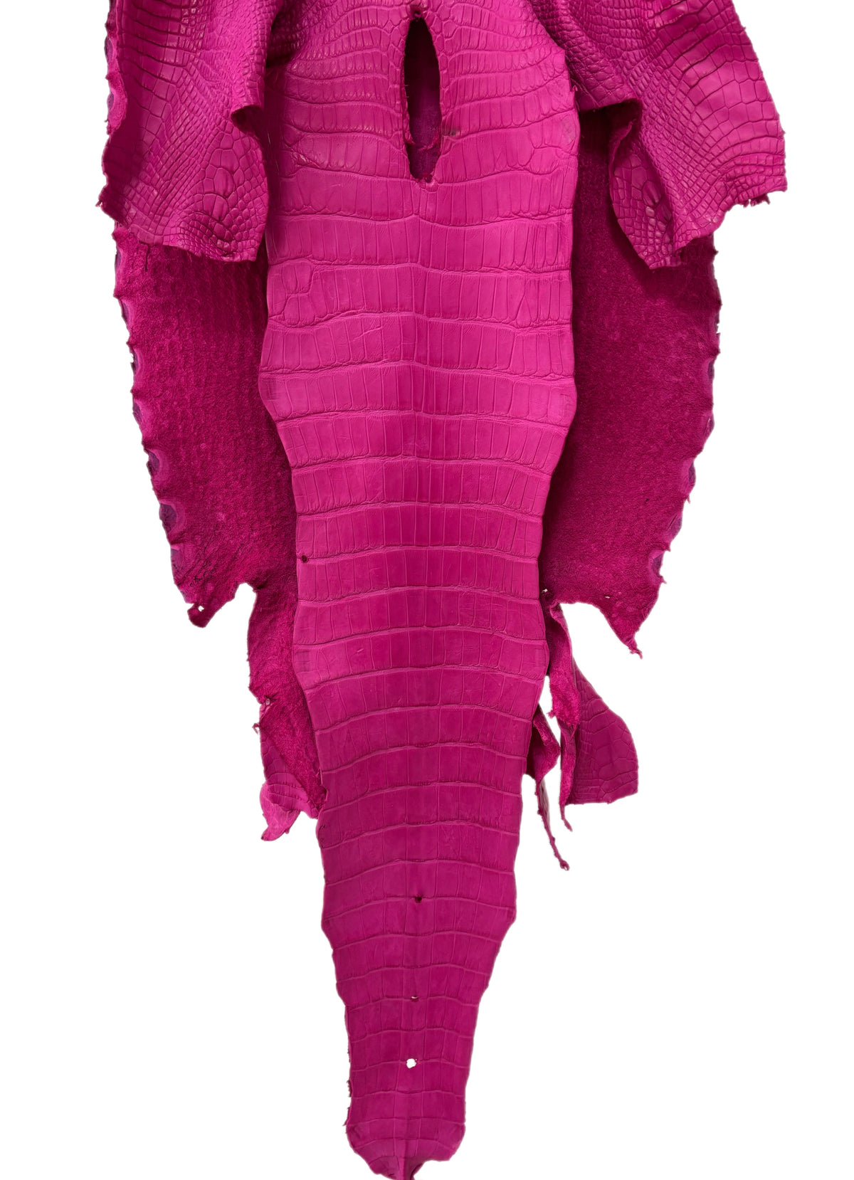 49 cm Grade 3/4 Fuchsia Matte Wild American Alligator Leather - Tag: LA25-0035708