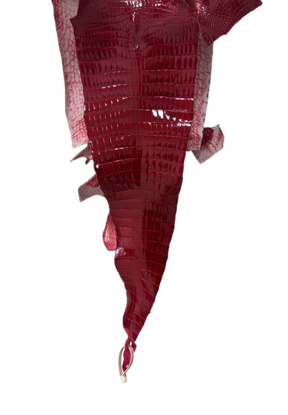 28 cm Grade 1/2 Red Classic Farm-Raised American Alligator Leather - Tag: FL17-0036370