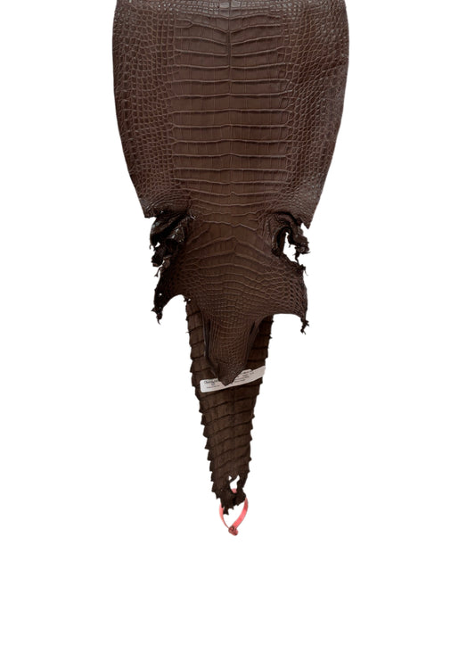 25 cm Grade 2/3 Nicotine Matte Farm-Raised American Alligator Leather - Tag: FL21-0023955