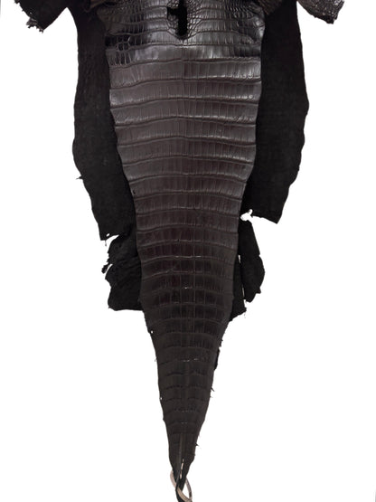 39 cm Grade 2/3 Black Matte Wild American Alligator Leather - Tag: LA17-0037620