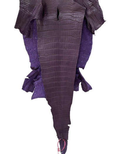 35 cm Grade 2/3 Aubergine Matte Wild American Alligator Leather - Tag: LA23-0029750