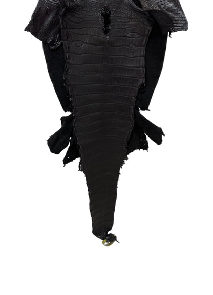 33 cm Grade 1/2 Black Matte Farm-Raised American Alligator Leather - Tag: LA25-0311091