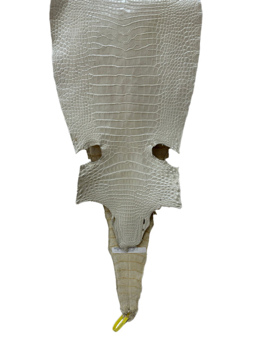 33 cm Grade 1/2 White Pearl Matte Farm-Raised American Alligator Leather - Tag: LA25-0316388