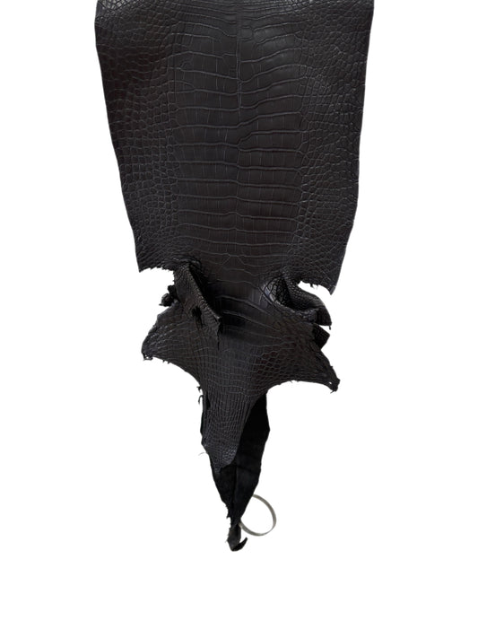 25 cm Grade 2/3 Black Matte Farm-Raised American Alligator Leather - Tag: LA23-0531375