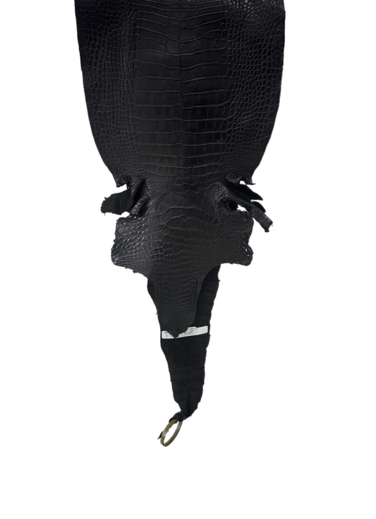33 cm Grade 1/2 Black Matte Farm-Raised American Alligator Leather - Tag: LA25-0311088