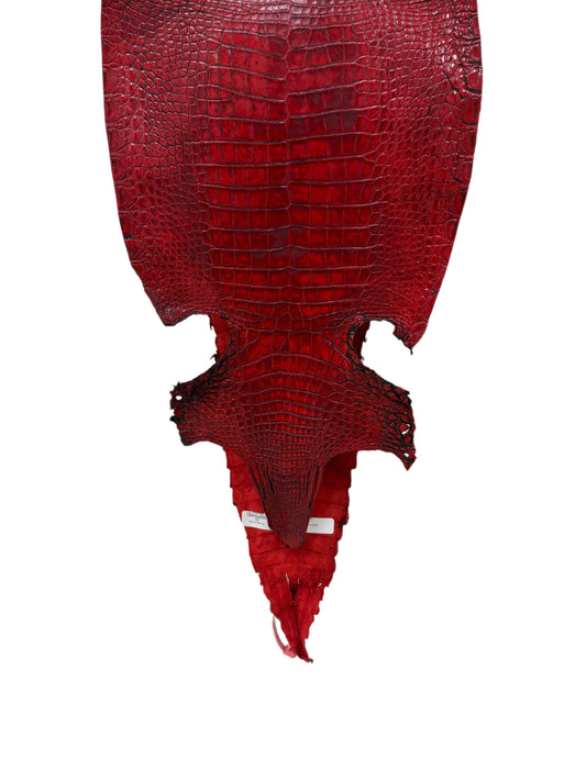 28 cm Grade 4/5 Candy Apple Red Antique Farm-raised American Alligator Leather - Tag: FL21-0024061