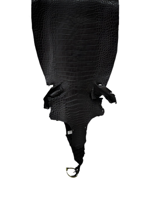 34 cm Grade 2/3 Black Matte Farm-Raised American Alligator Leather - Tag: LA25-0311124
