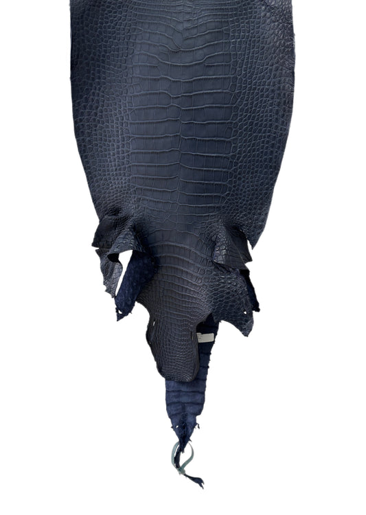 37 cm Grade 1/2 Navy Blue Matte Wild American Alligator Leather - Tag: LA16-0054176