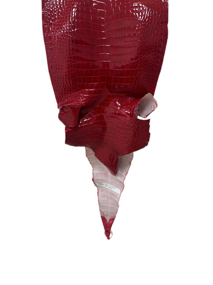 33 cm Grade 1/2 Red Classic Farm-Raised American Alligator Leather - Tag: FL17-0036593