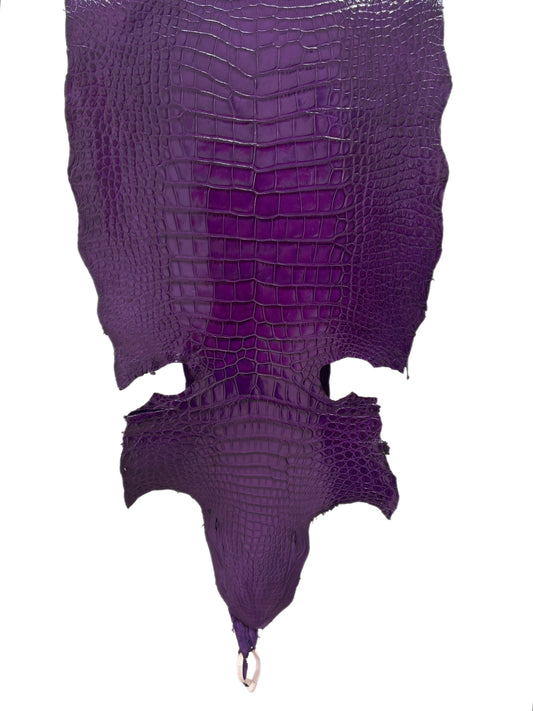 45 cm Grade 3/4 Violet Millennium Wild American Alligator Leather - Tag: LA17-0015048