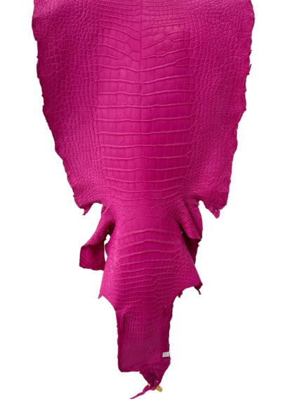 49 cm Grade 3/4 Fuchsia Matte Wild American Alligator Leather - Tag: LA25-0035708