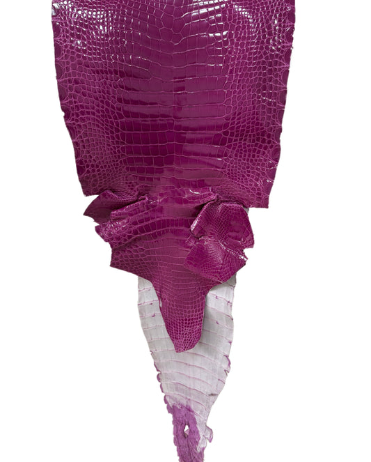 33 cm Grade 1/2 Magenta Glazed Wild American Alligator Leather - Tag: GA15-0046525