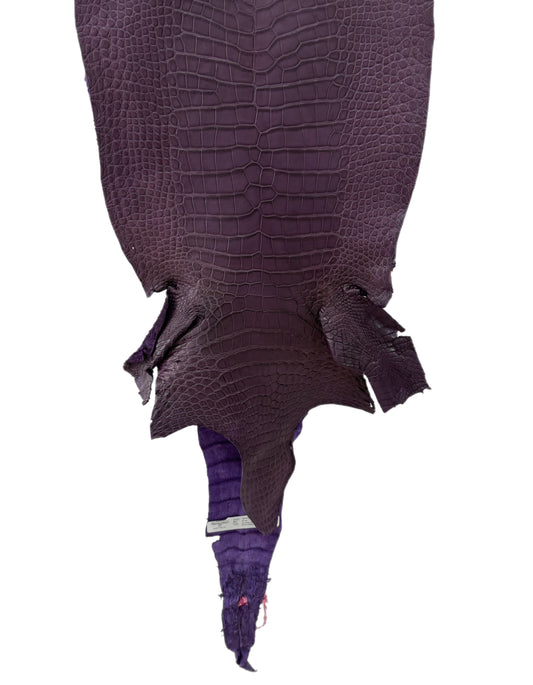 35 cm Grade 2/3 Aubergine Matte Wild American Alligator Leather - Tag: LA23-0029750