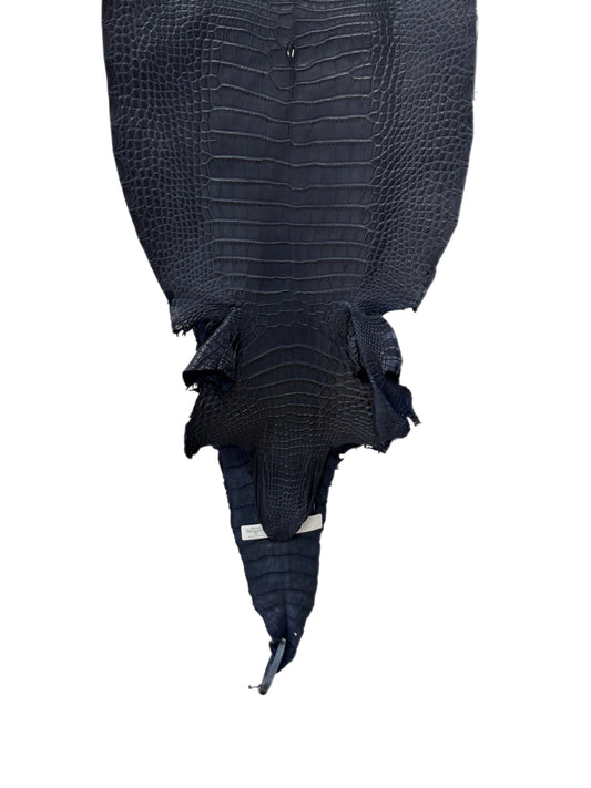 34 cm Grade 2/3 Navy Blue Matte Farm-Raised American Alligator Leather - Tag: LA17-0274277