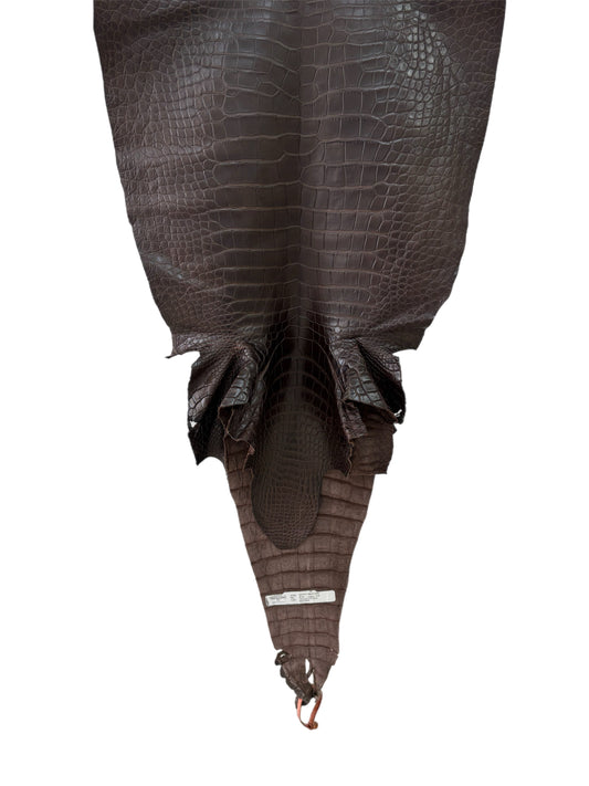 43 cm Grade 2/3 Chocolate Garment Farm Raised American Alligator Leather - Tag: LA18-0268075