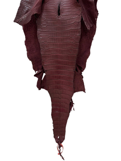 34 cm Grade 2/3 Bordeaux Matte Wild American Alligator Leather - Tag: LA18-0038390