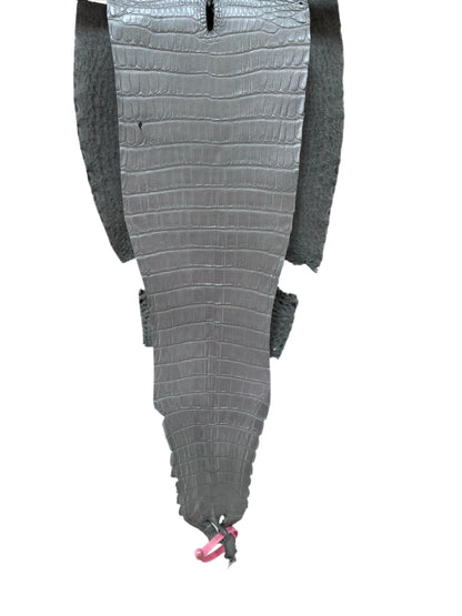 30 cm Grade 2/3 Silver Metallic Farm-Raised American Alligator Leather - Tag: FL21-0024031