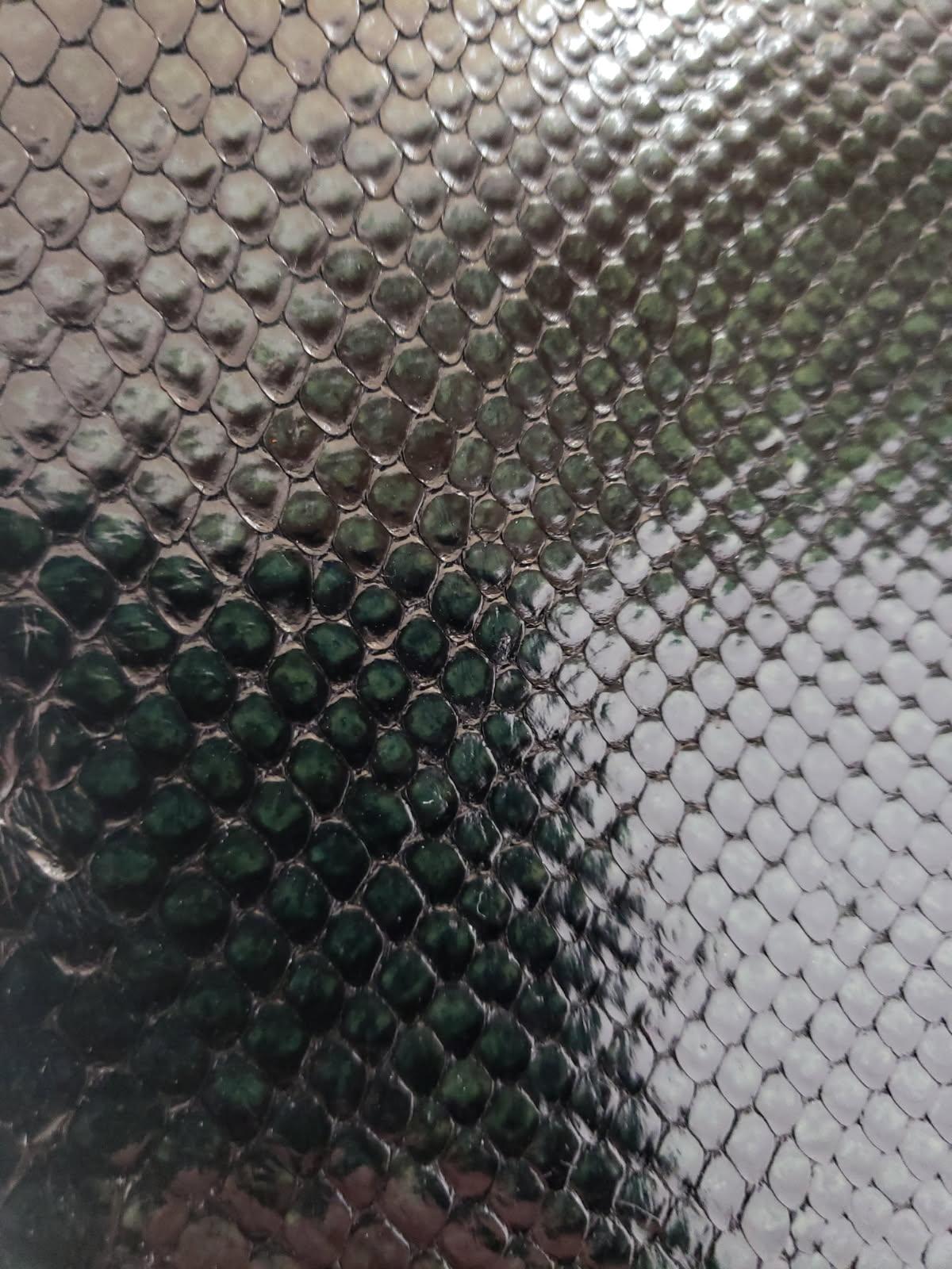 1.9 M Front Cut Pine Green Glazed Python Leather