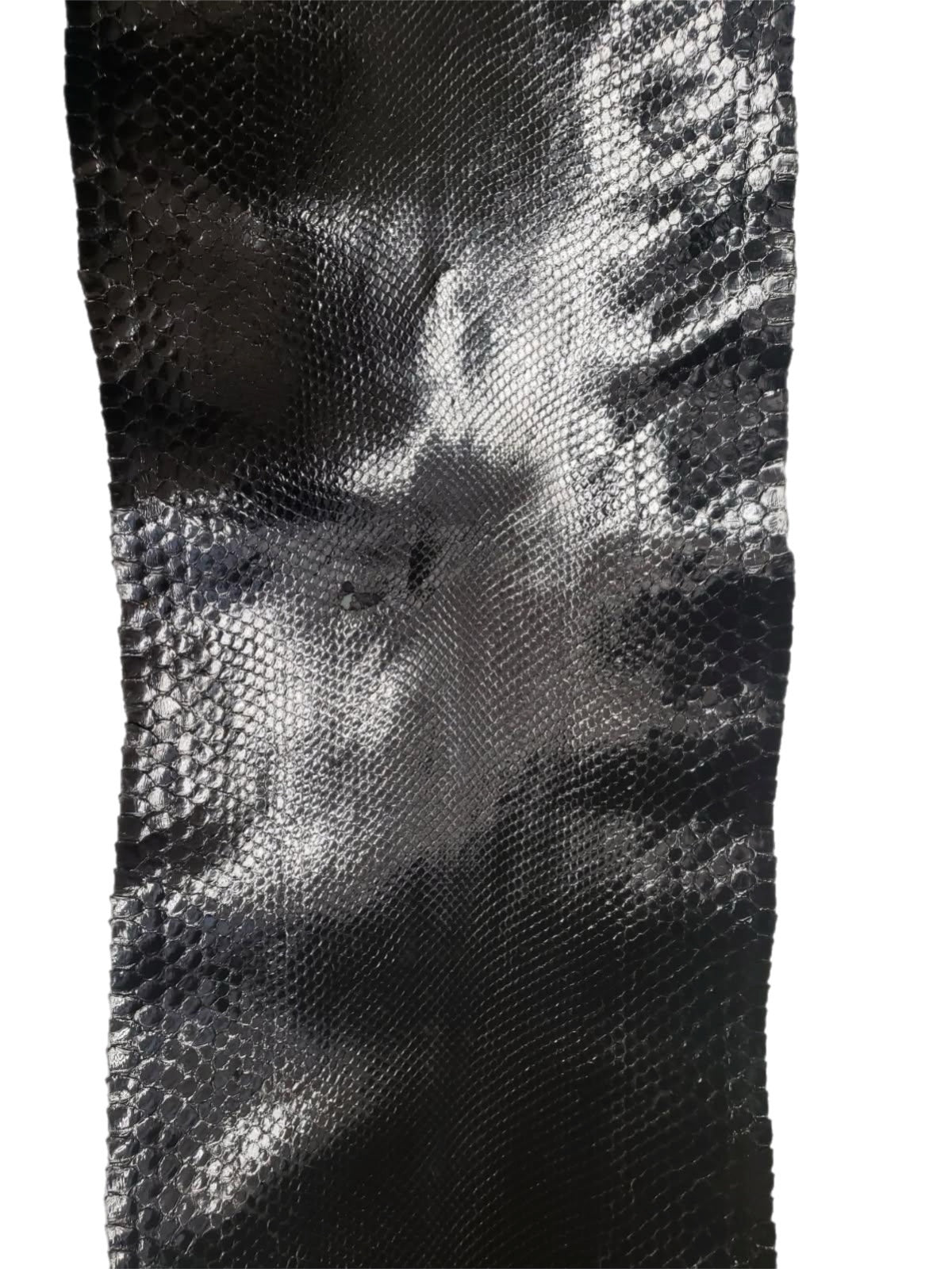 2.2 M Black Glazed Front Cut Python Leather