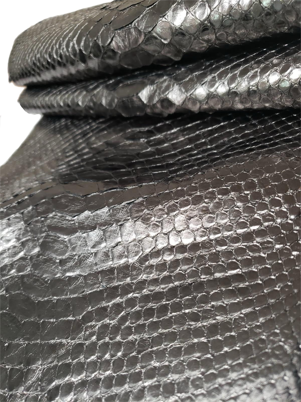 1.5 M Black Glazed Back Cut Python Leather