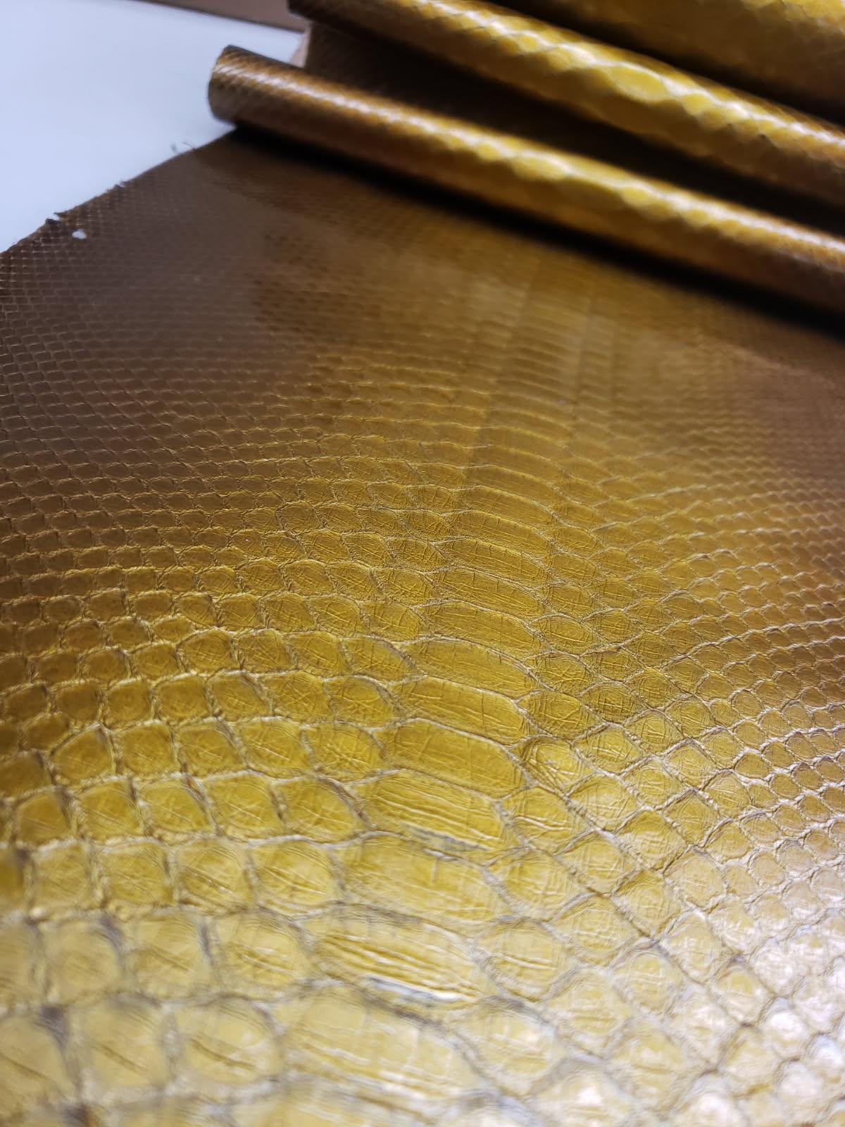 2.7 M Back Cut Gold Ombre Metallic Python Leather